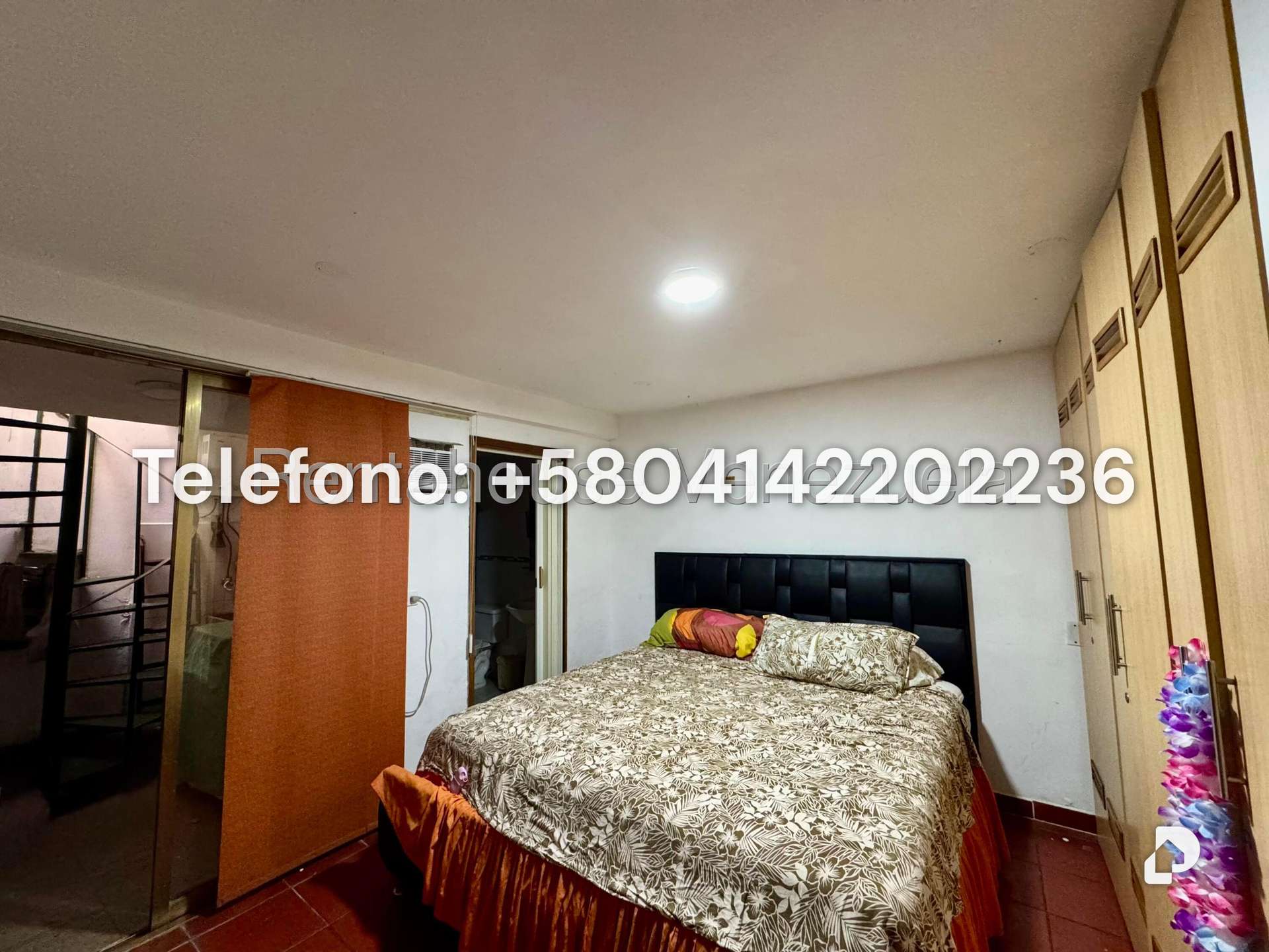 Casa en Lomas De La Trinidad, Caracas – 30