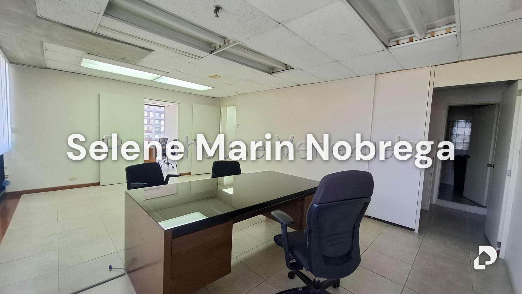 Oficina en La Castellana, Caracas – 23
