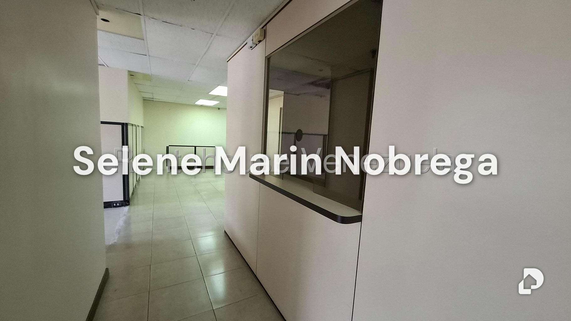 Oficina en La Castellana, Caracas – 28
