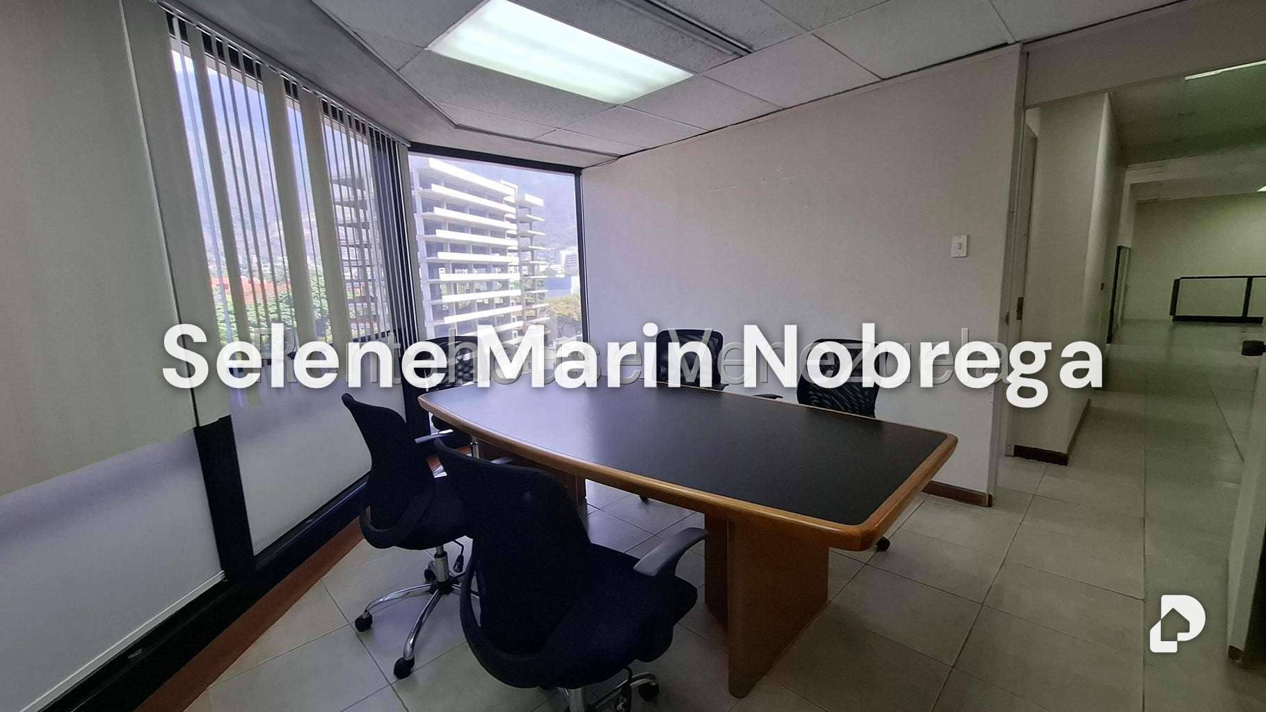 Oficina en La Castellana, Caracas – 22
