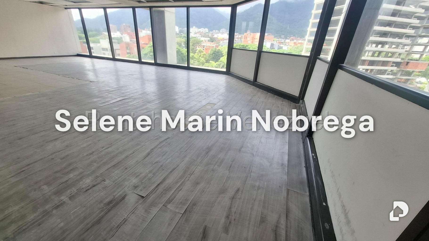 Oficina en La Castellana, Caracas – 12