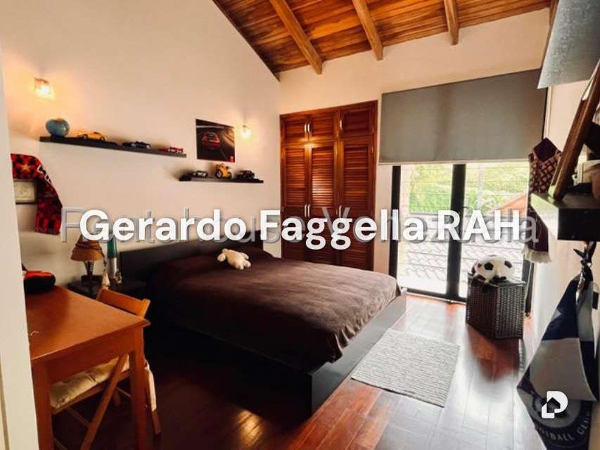 Casa en Oripoto, Caracas – 15