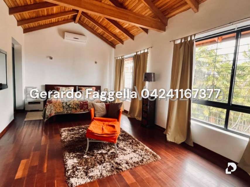 Townhouse en Oripoto, Caracas – 12