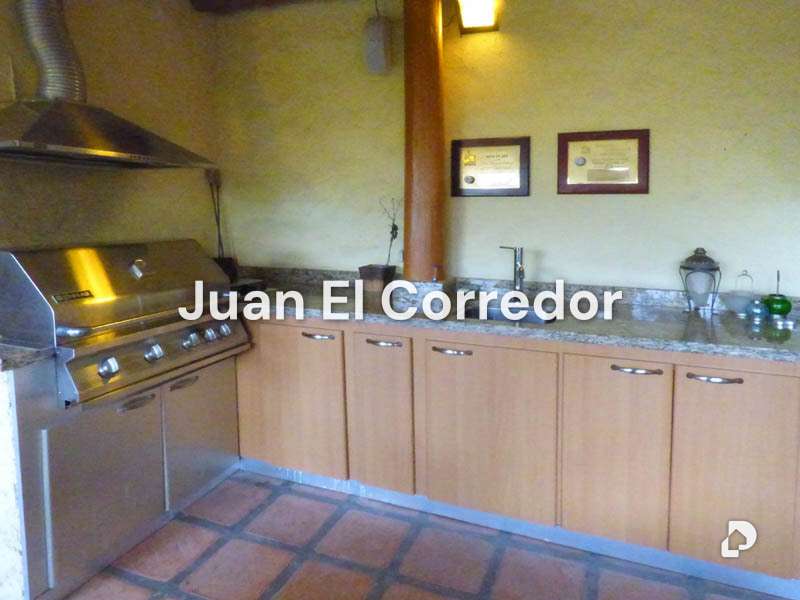 Casa en Urb. Miranda, Caracas – 27