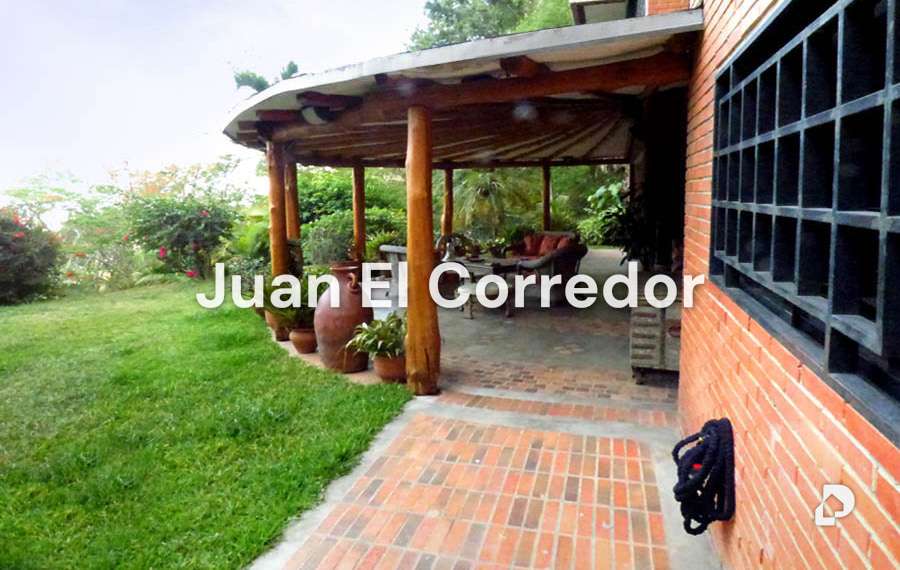 Casa en Urb. Miranda, Caracas – 29