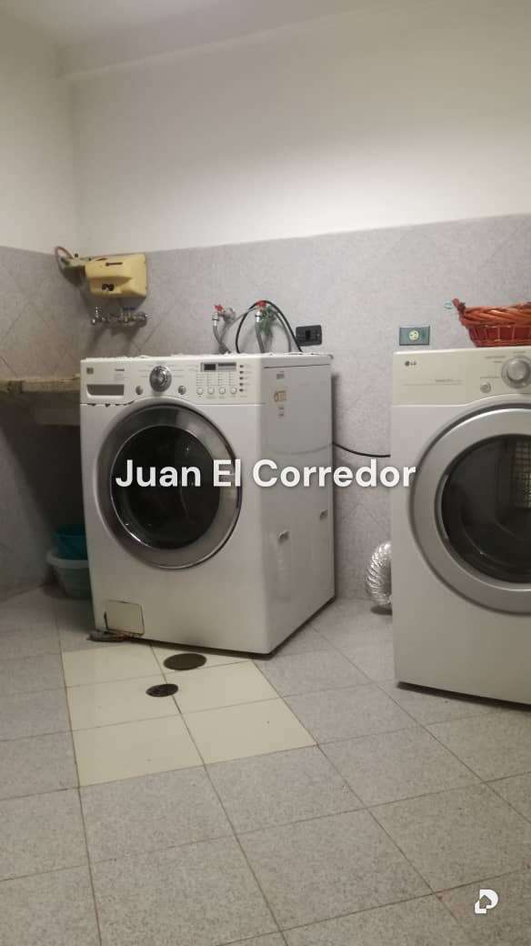Casa en Urb. Miranda, Caracas – 26