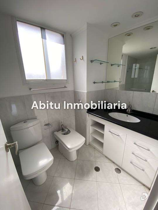 Apartamento en Santa Rosa de Lima, Caracas – 8