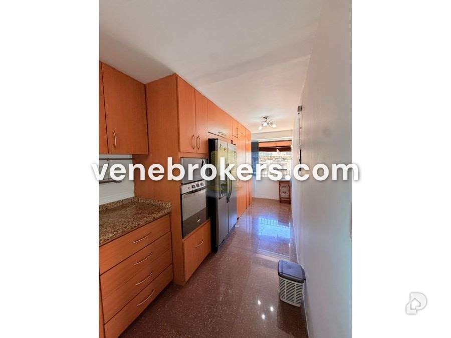 Apartamento en Los Palos Grandes, Caracas – 16
