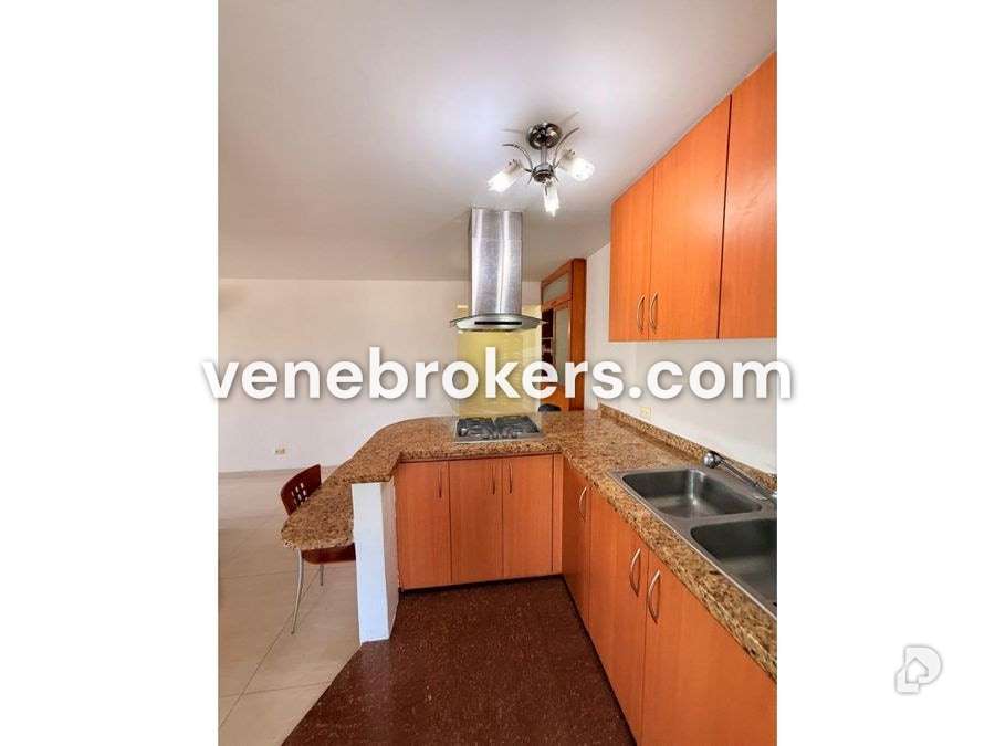 Apartamento en Los Palos Grandes, Caracas – 8