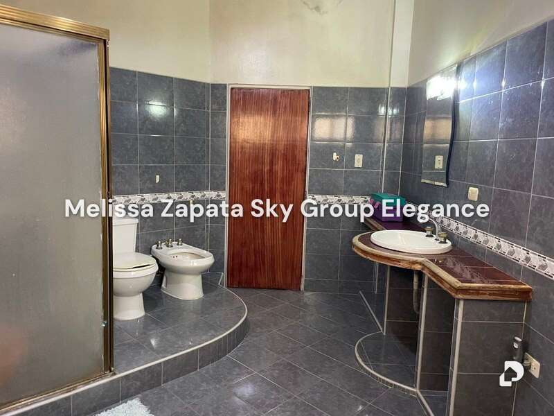 Casa en Exclusiva Zona Este De Barquisimet, Barquisimeto – 6
