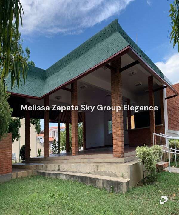 Casa en Exclusiva Zona Este De Barquisimet, Barquisimeto – 14