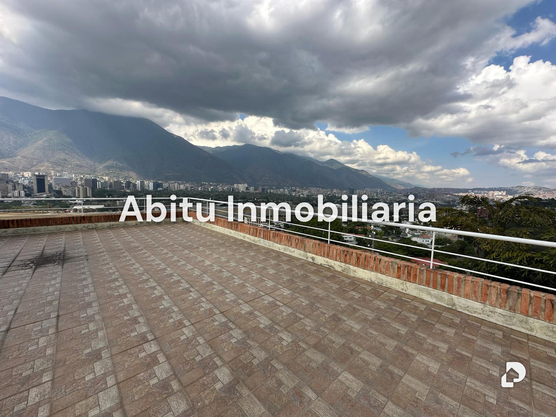 Apartment in Lomas de Chuao, Caracas – 3