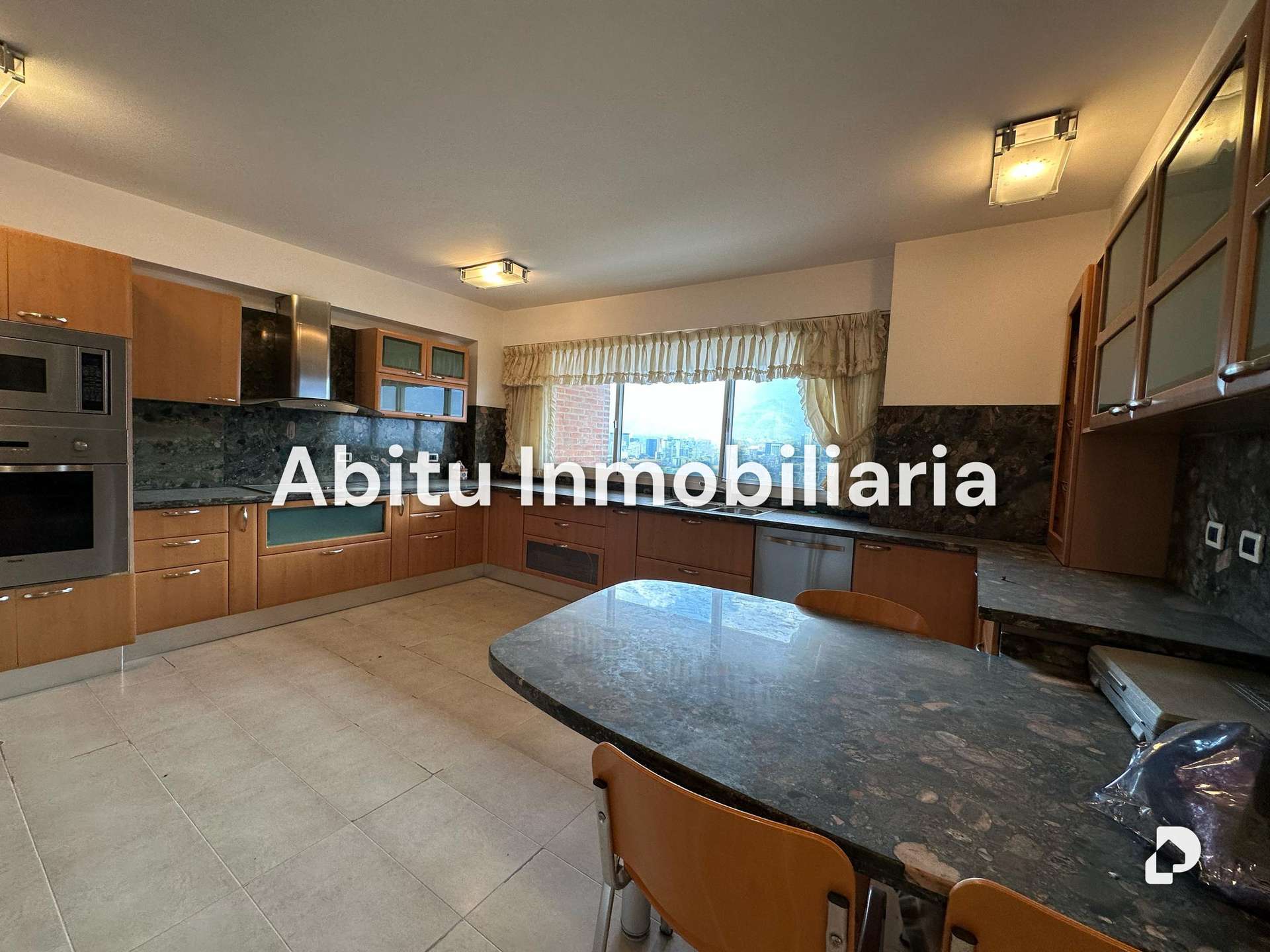 Apartment in Lomas de Chuao, Caracas – 7