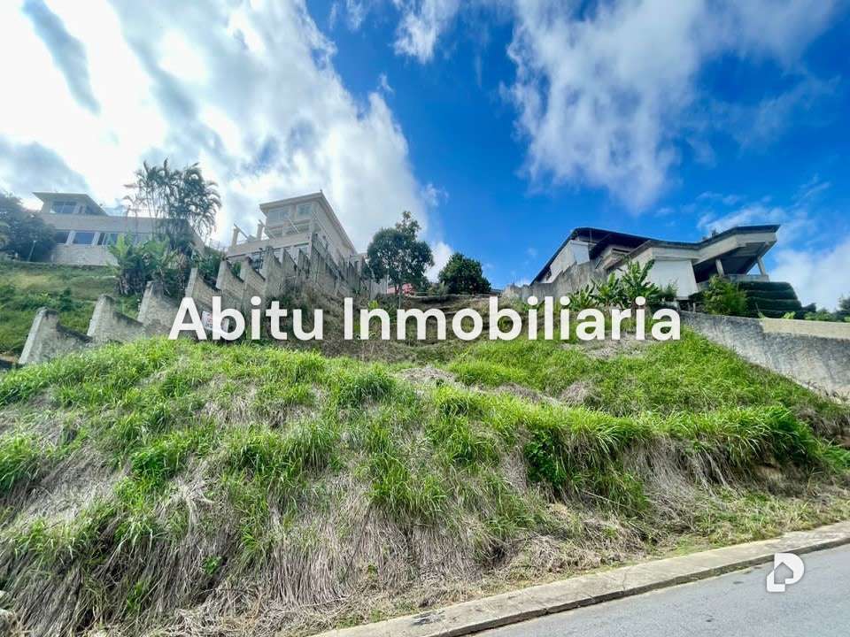 Terreno en La Lagunita, Caracas – 2