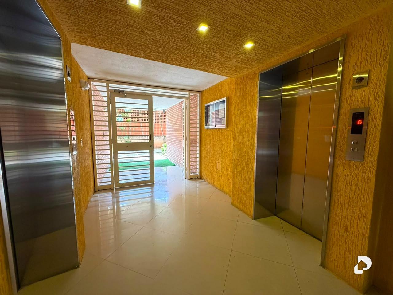 Apartamento en Hacienda El Encantado, Caracas – 2