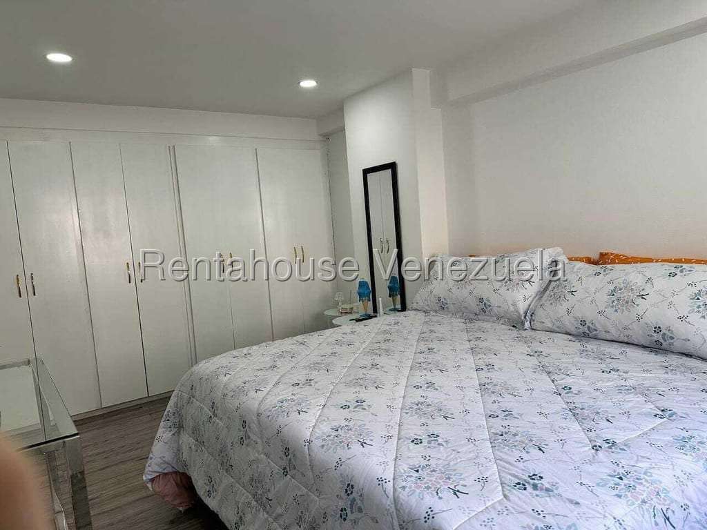 Apartamento en Santa Rosa de Lima, Caracas