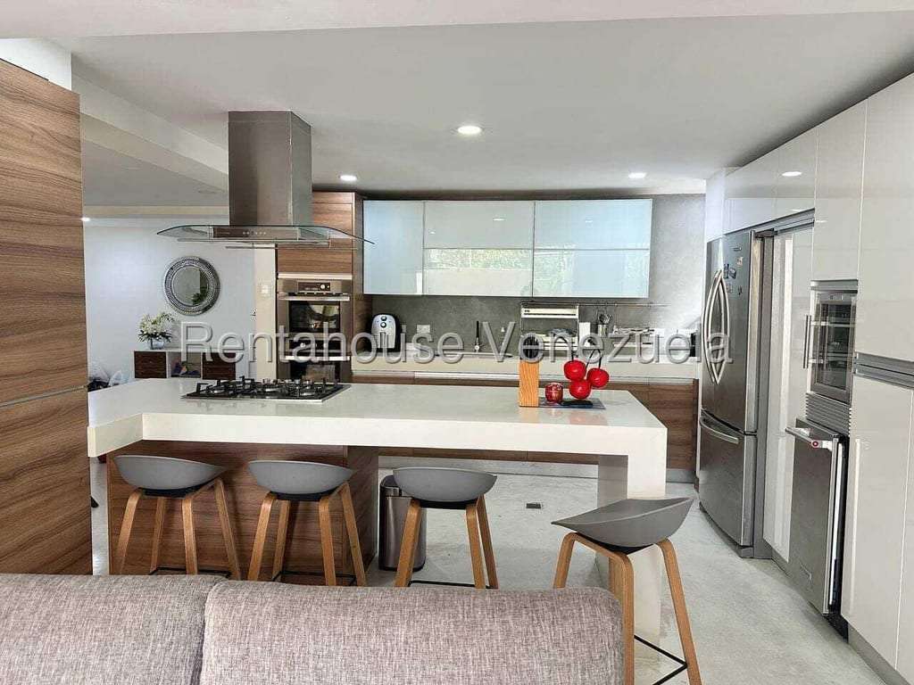 Apartamento en Santa Rosa de Lima, Caracas