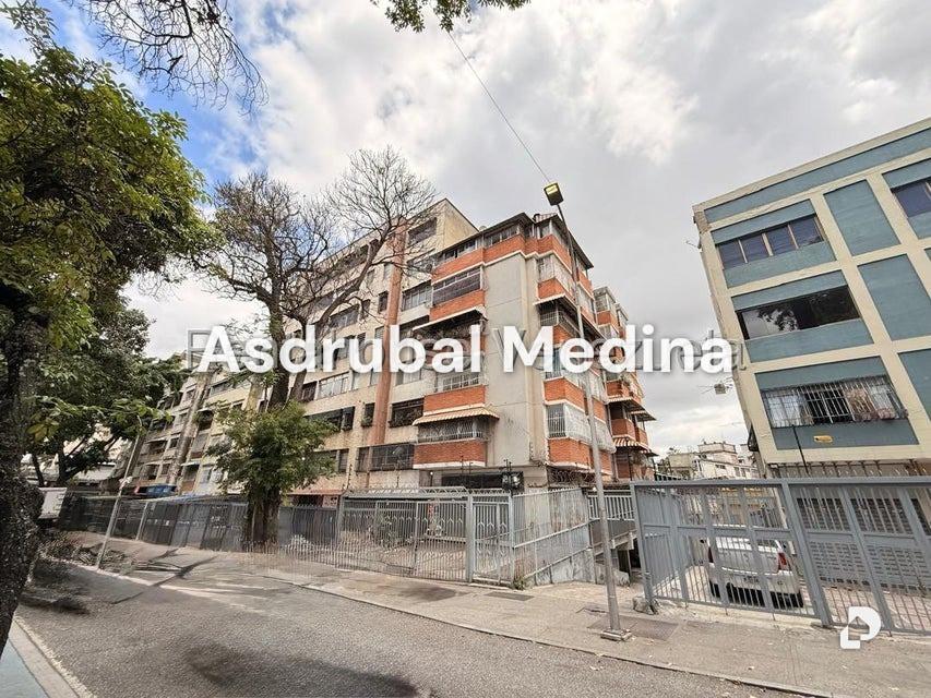Apartamento en Los Rosales, Caracas – 1