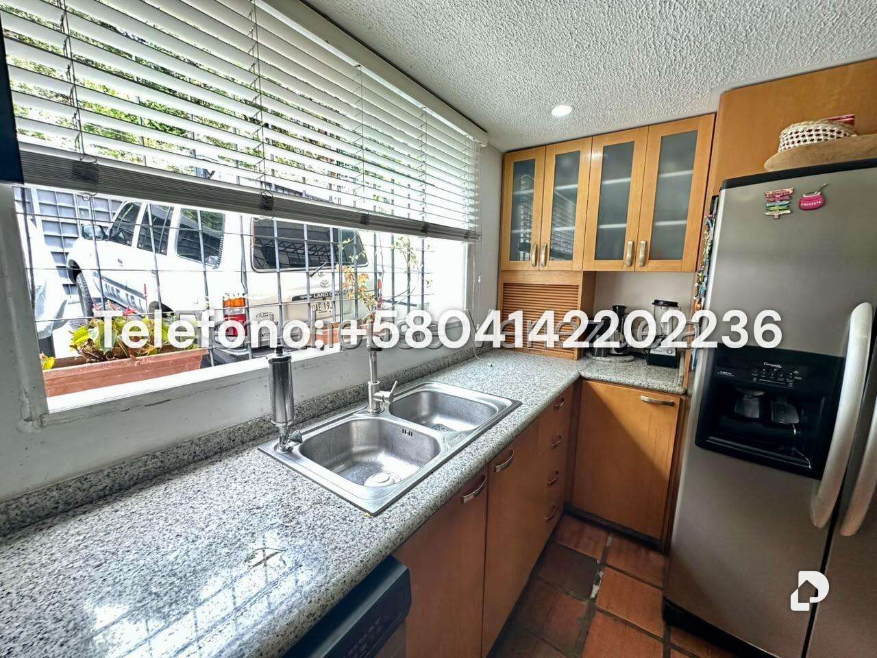 Casa en Lomas De La Trinidad, Caracas – 19