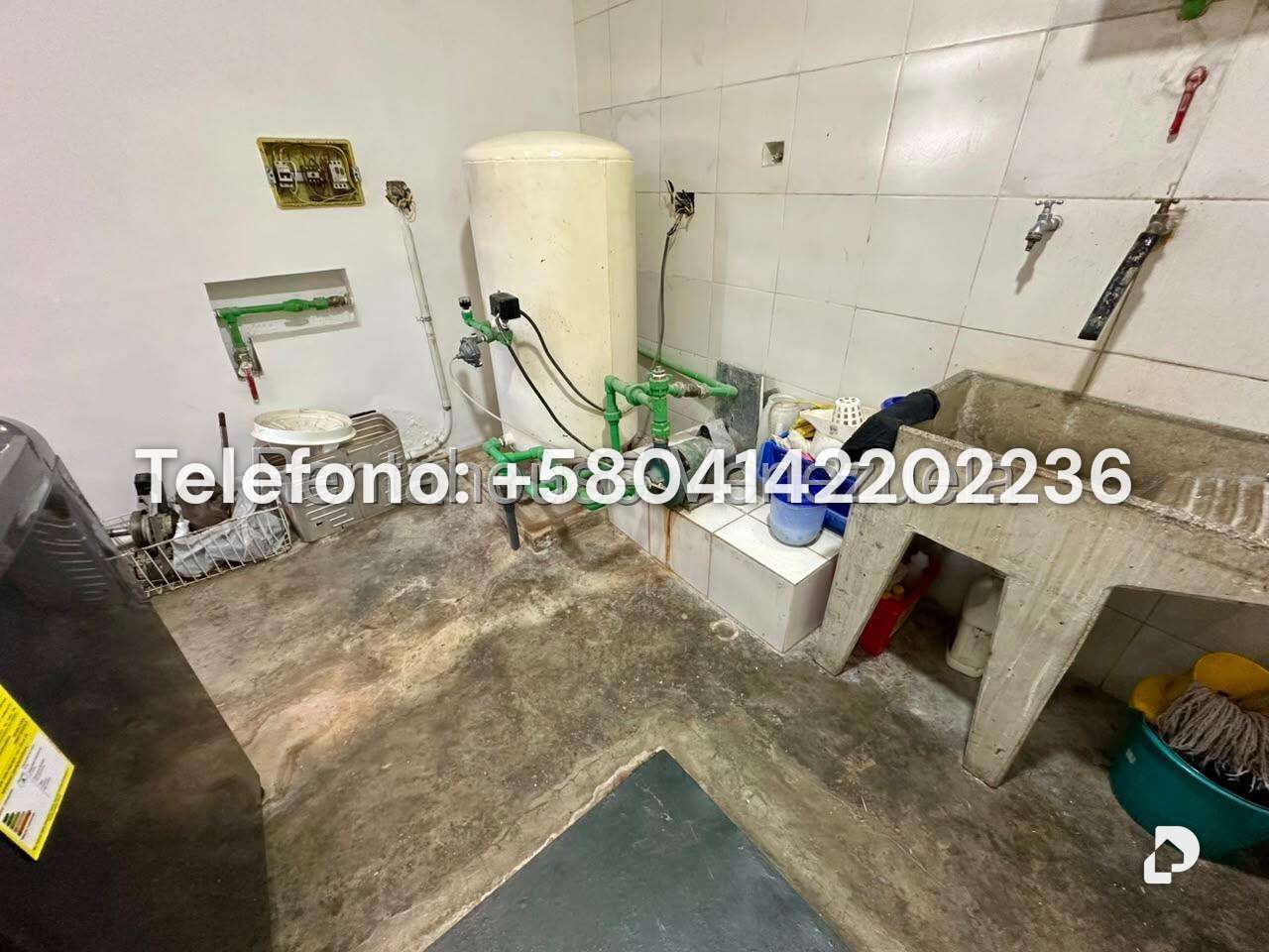 Casa en Lomas De La Trinidad, Caracas – 41