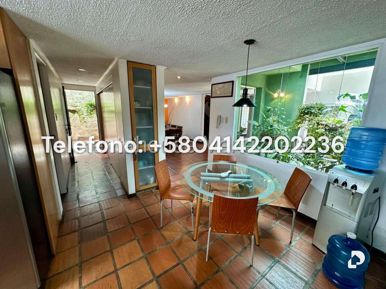 Casa en Lomas De La Trinidad, Caracas – 23