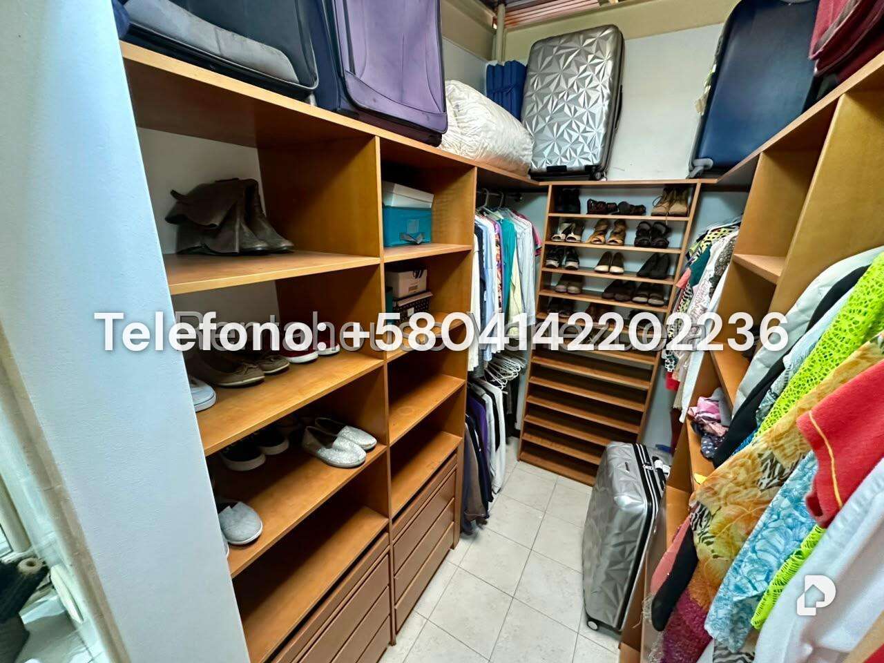 Casa en Lomas De La Trinidad, Caracas – 33