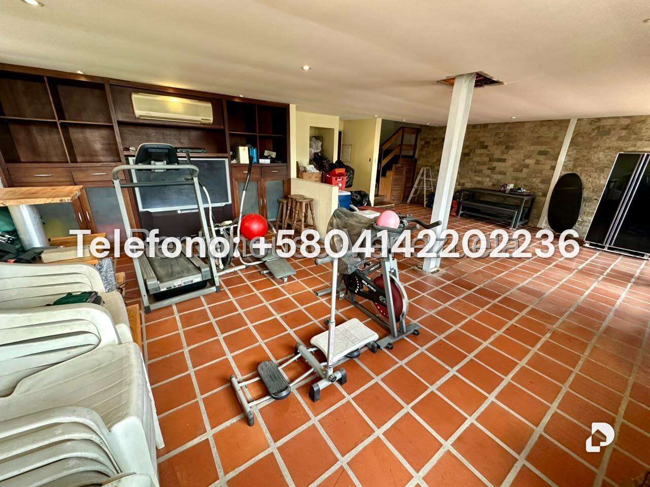 Casa en Lomas De La Trinidad, Caracas – 35