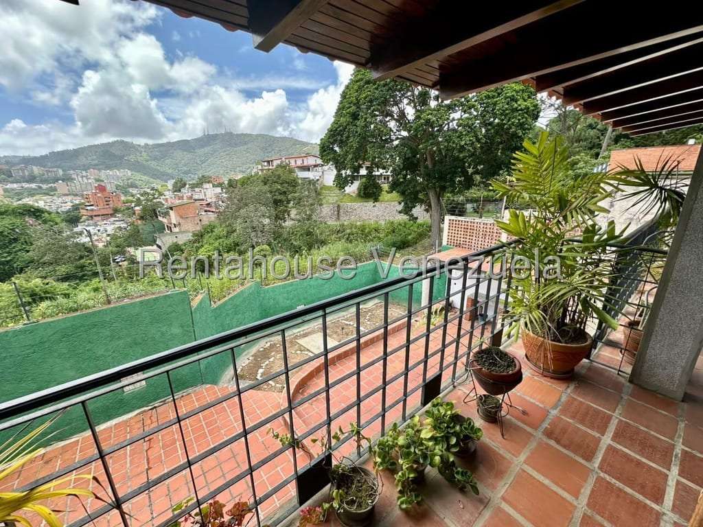 Casa en Lomas De La Trinidad, Caracas
