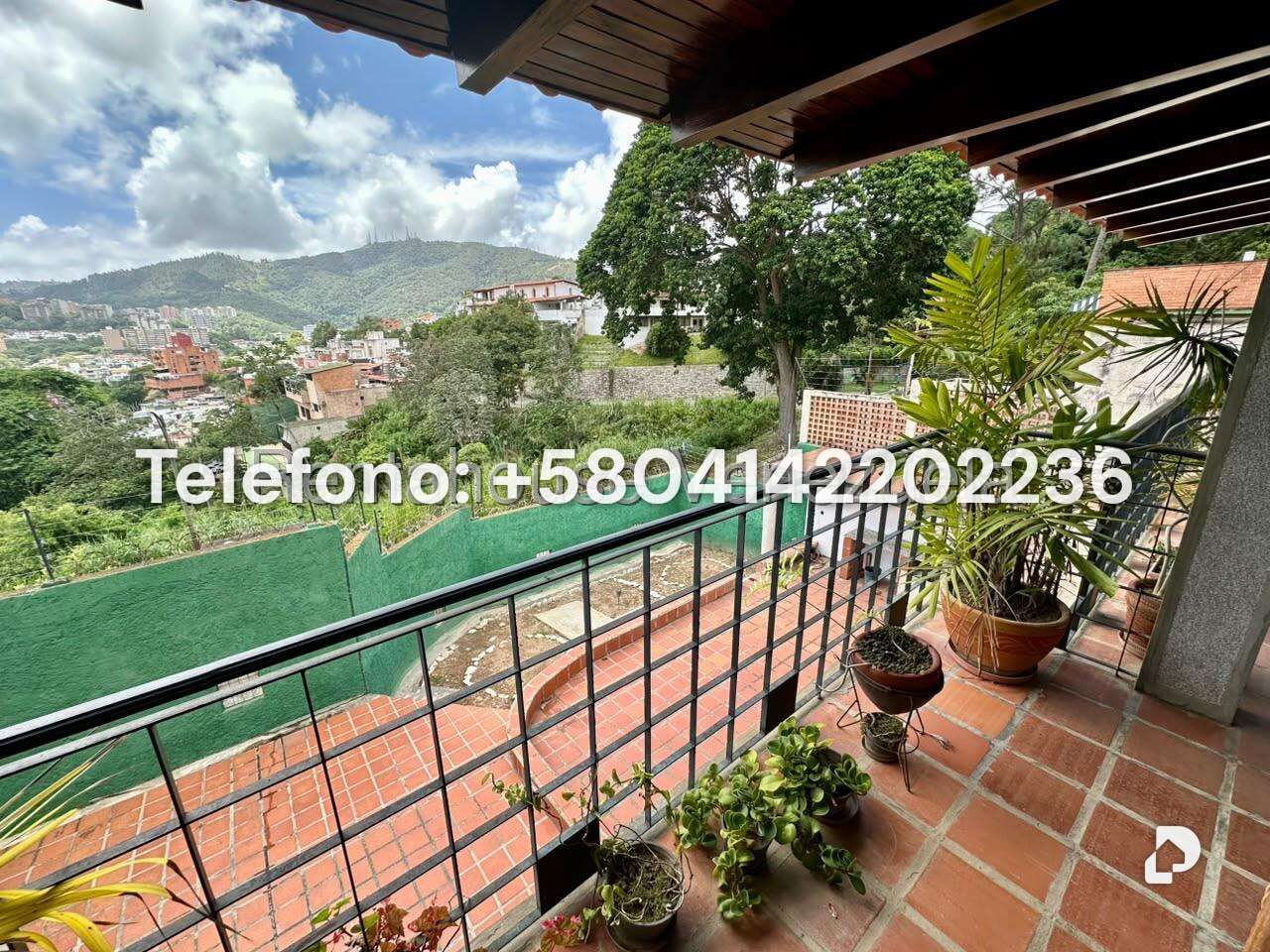 Casa en Lomas De La Trinidad, Caracas – 24