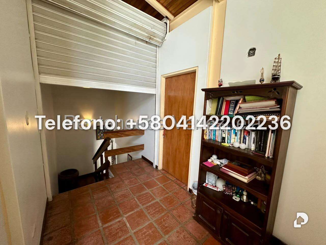 Casa en Lomas De La Trinidad, Caracas – 15