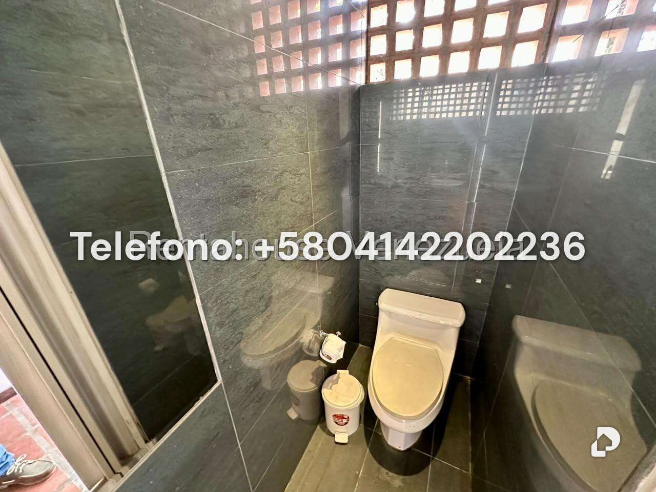 Casa en Lomas De La Trinidad, Caracas – 36