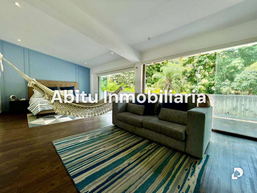 Casa en Colinas de Tamanaco, Caracas – 19