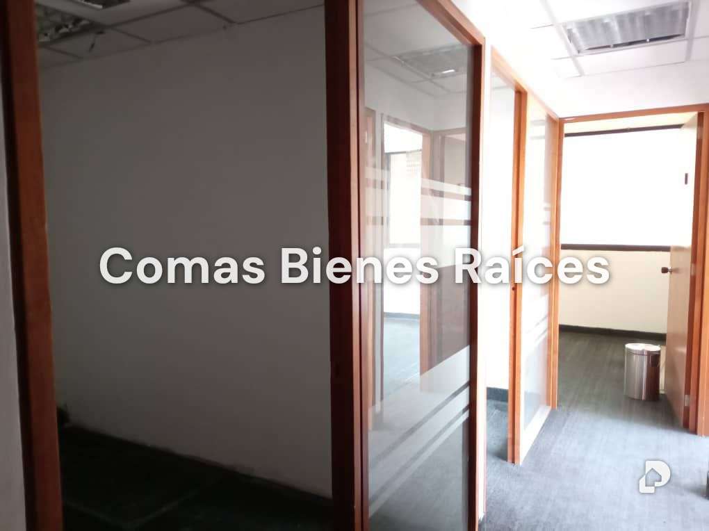 Oficina en Los Cortijos de Lourdes, Caracas – 6
