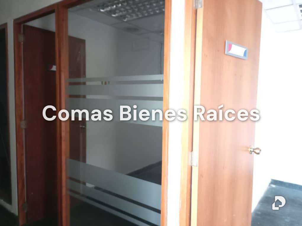 Oficina en Los Cortijos de Lourdes, Caracas – 12