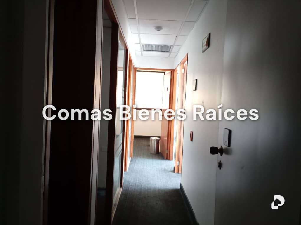 Oficina en Los Cortijos de Lourdes, Caracas – 7