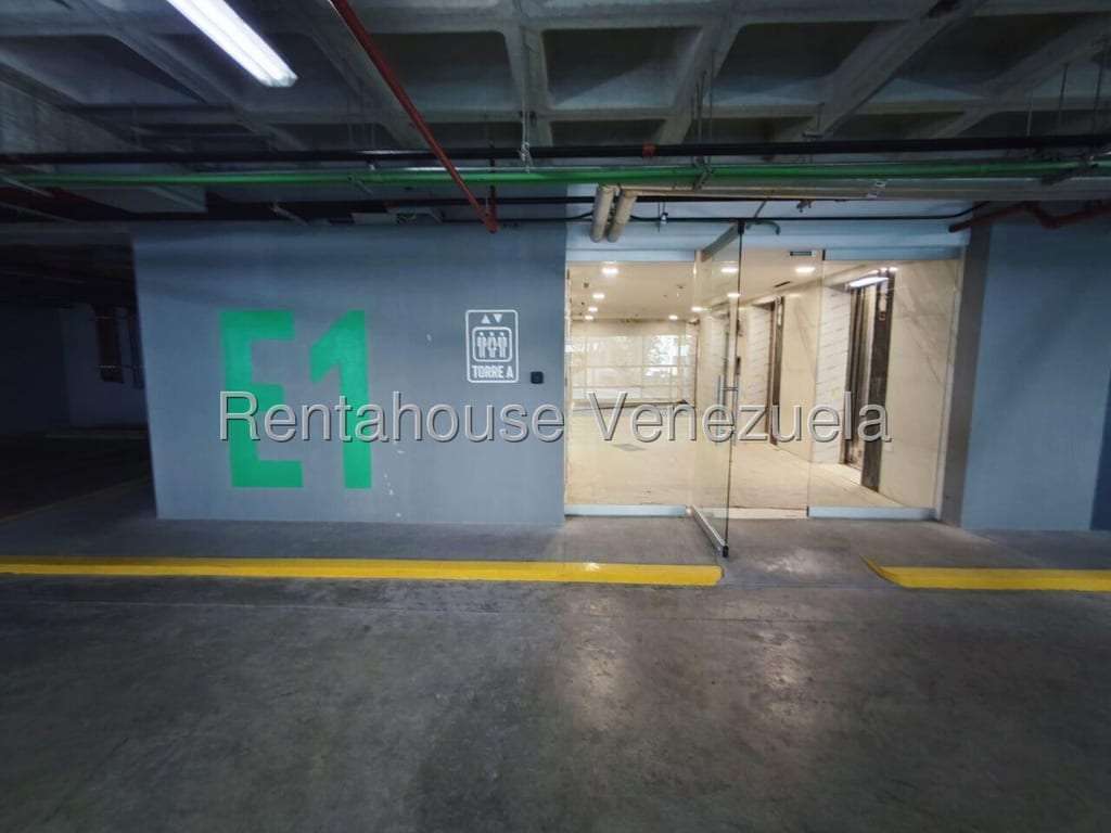 Local comercial en Campo Alegre, Caracas