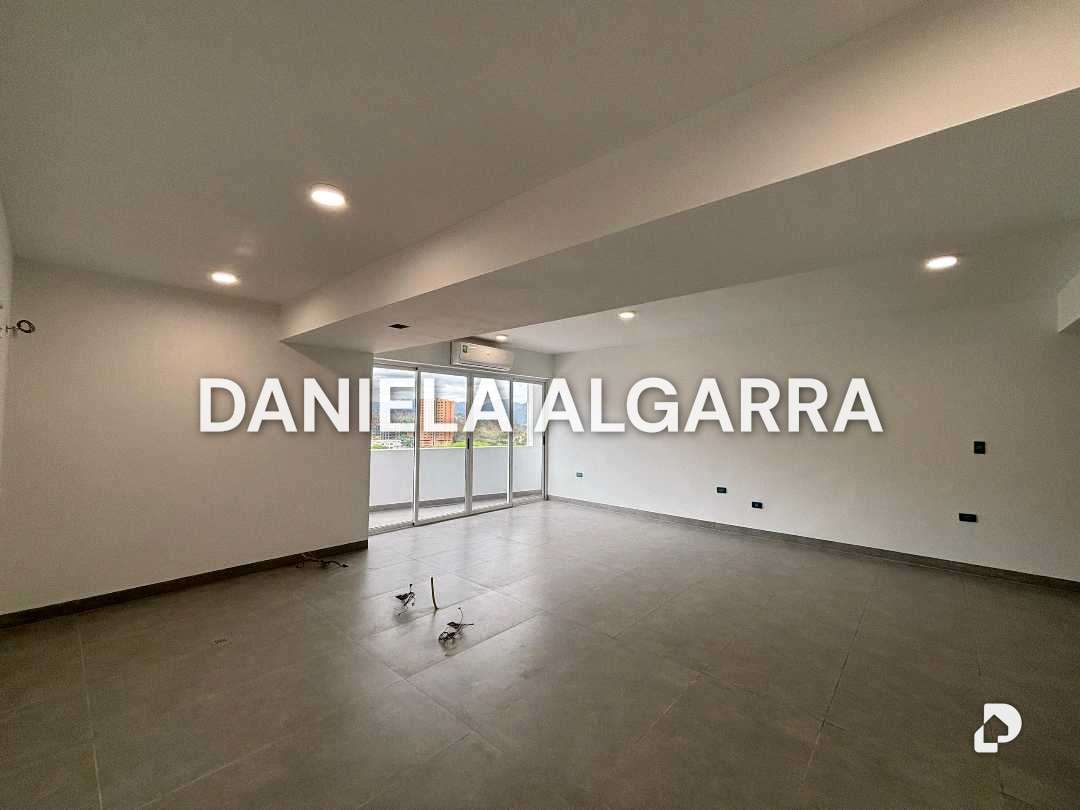 Apartamento en El Parral, Valencia – 3