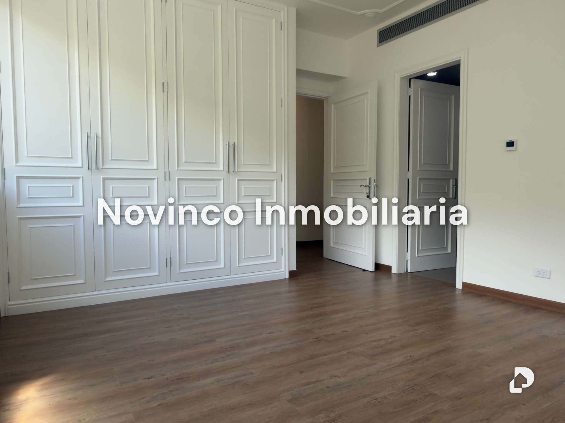 Apartamento en Altamira, Caracas – 16