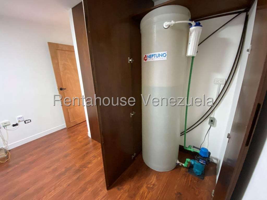 Apartamento en Colinas de La Tahona, Caracas