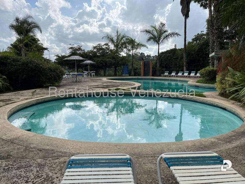 Apartment in Lomas de La Lagunita, Caracas – 8