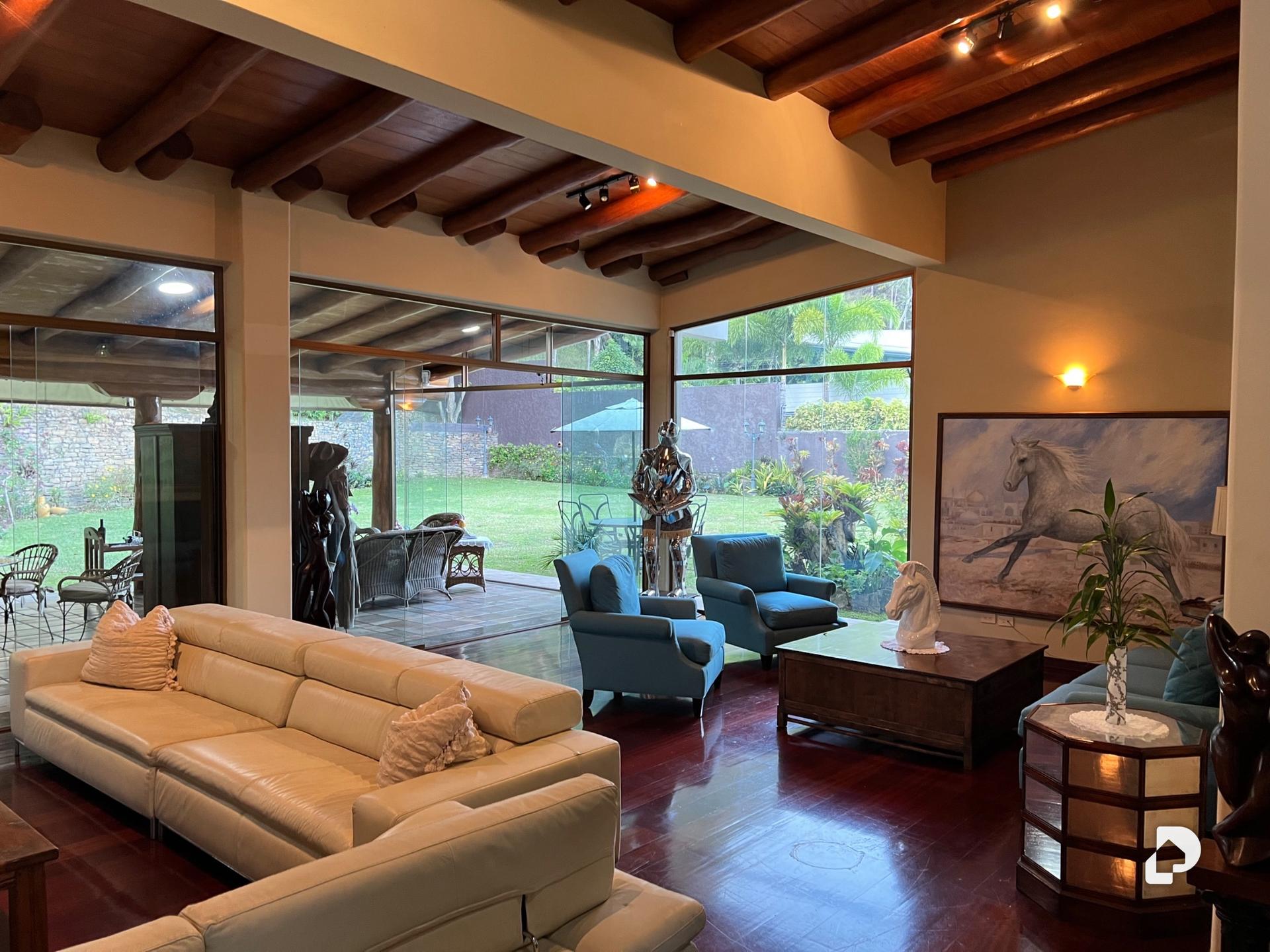 Casa en Cerro Verde, Caracas – 4