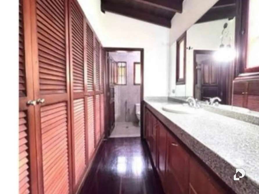 Casa en Cerro Verde, Caracas – 16