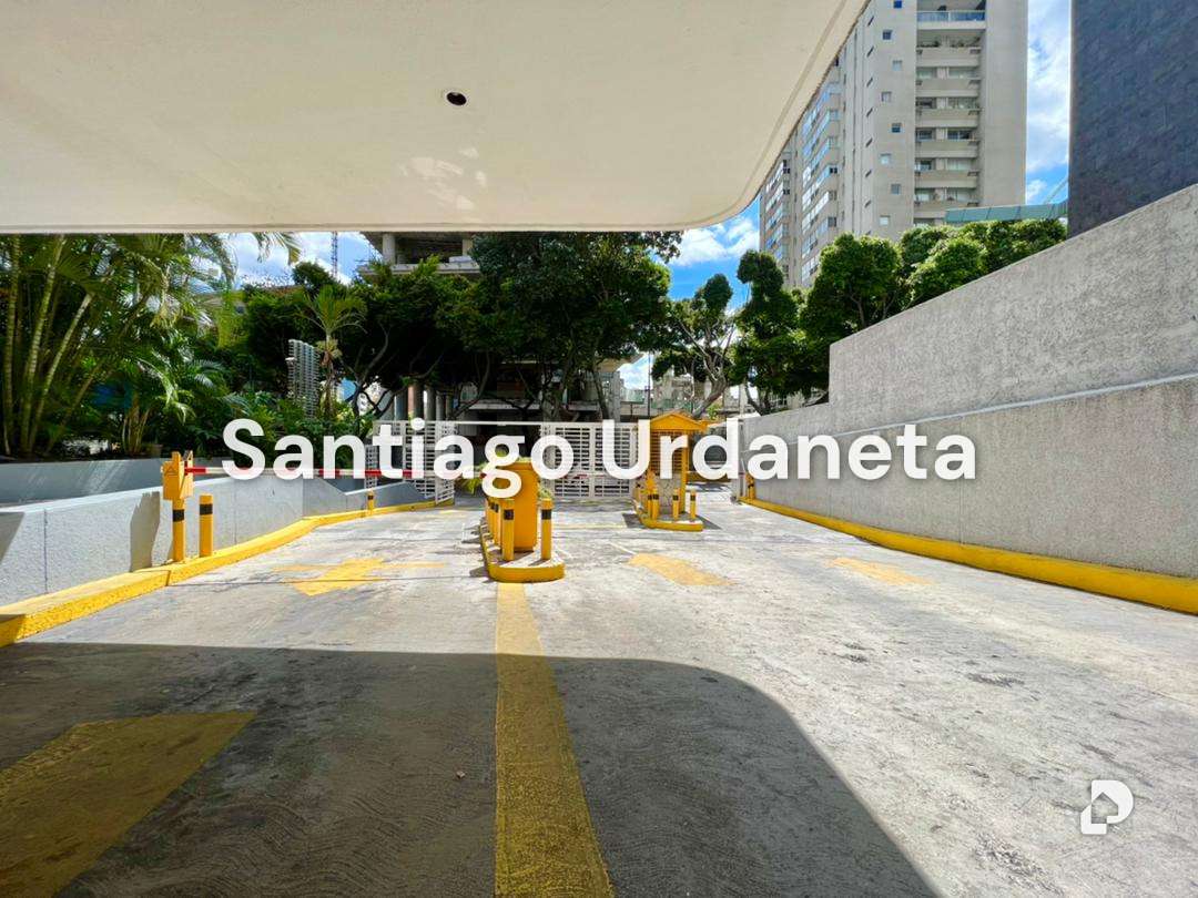Garage/Parking in La Castellana, Caracas – 2