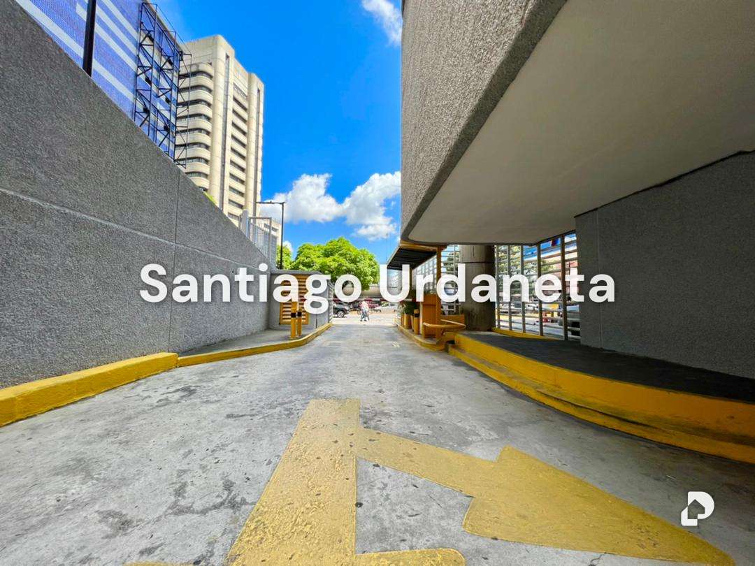 Garage/Parking in La Castellana, Caracas – 6