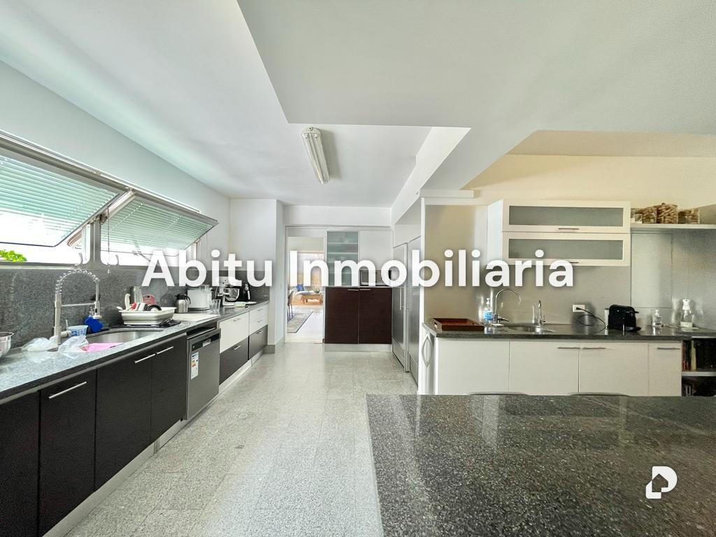 Apartment in La Castellana, Caracas – 5