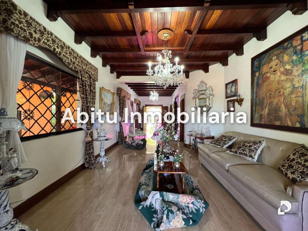 House in Altamira, Caracas – 11
