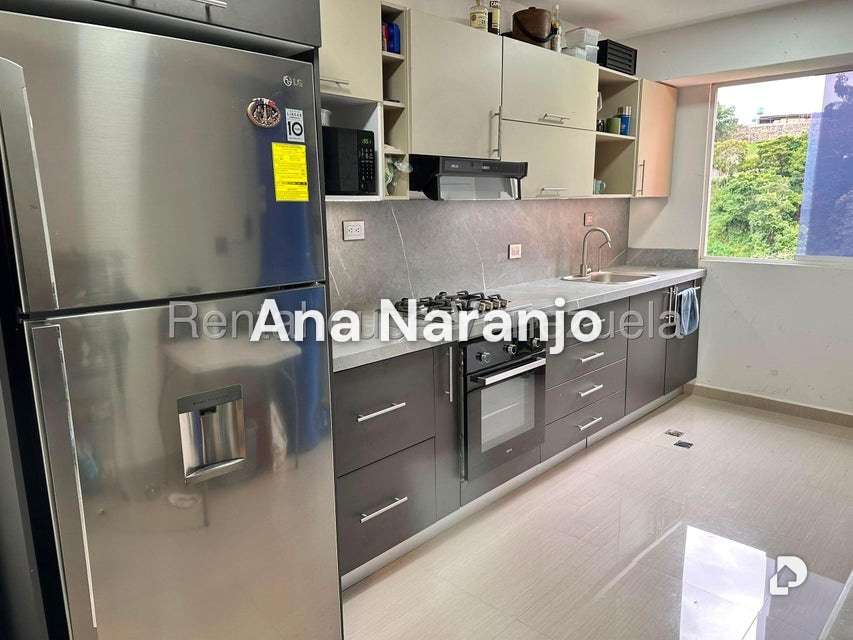 Apartamento en La Bonita, Caracas – 3