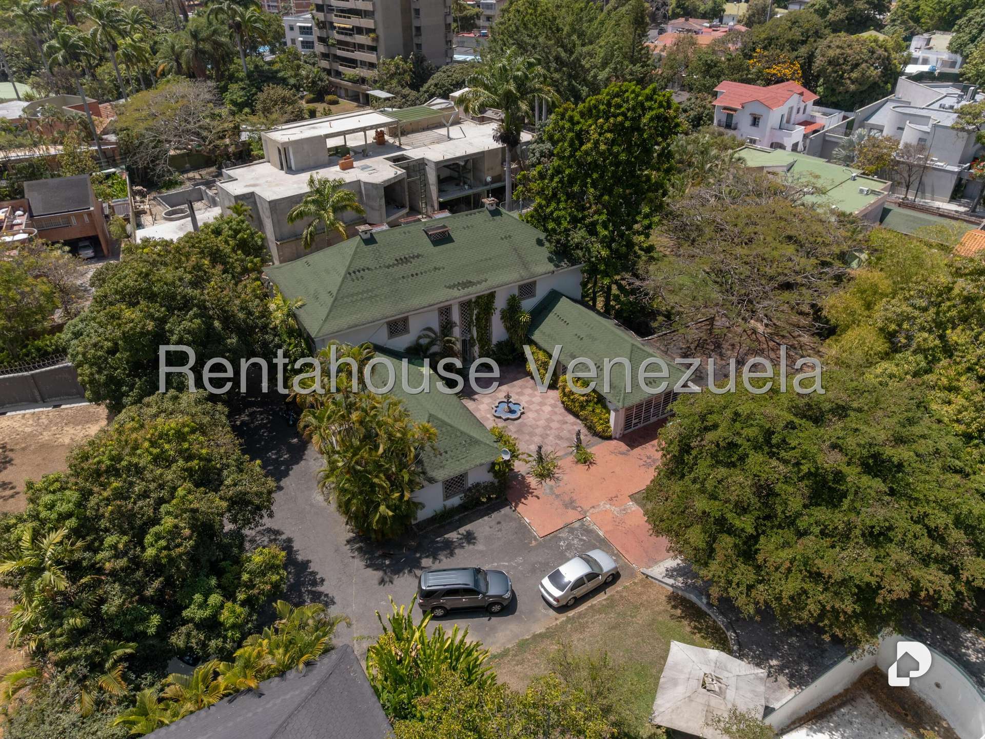 Terreno en Country Club, Caracas – 8