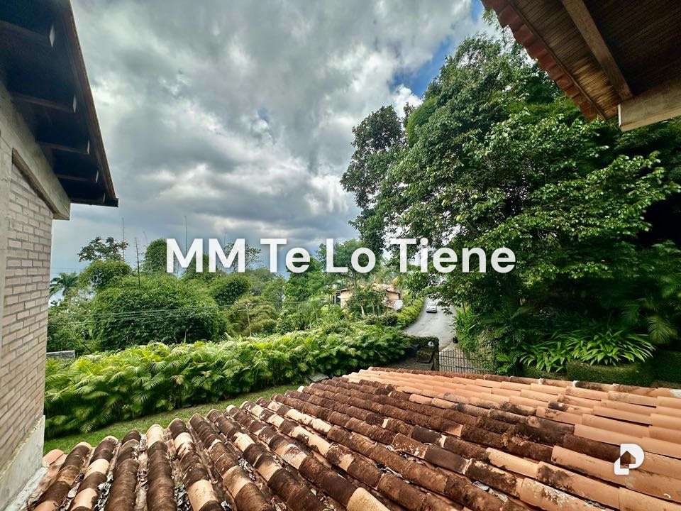 Casa en Alto Hatillo, Caracas – 18