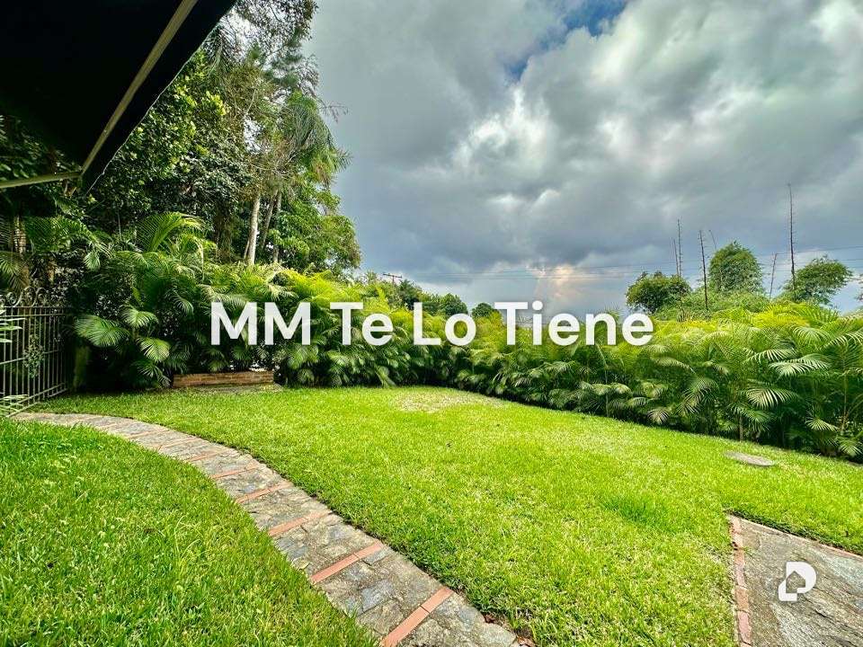 Casa en Alto Hatillo, Caracas – 27